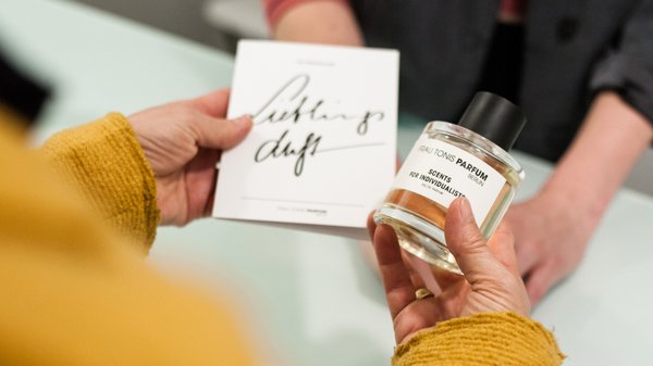 Frau Tonis Parfum by null
