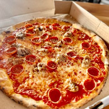 OG ZaZa - Pizza Near Me - Shakopee, Minnesota OG ZaZa - Pizza Near Me - Shakopee, Minnesota