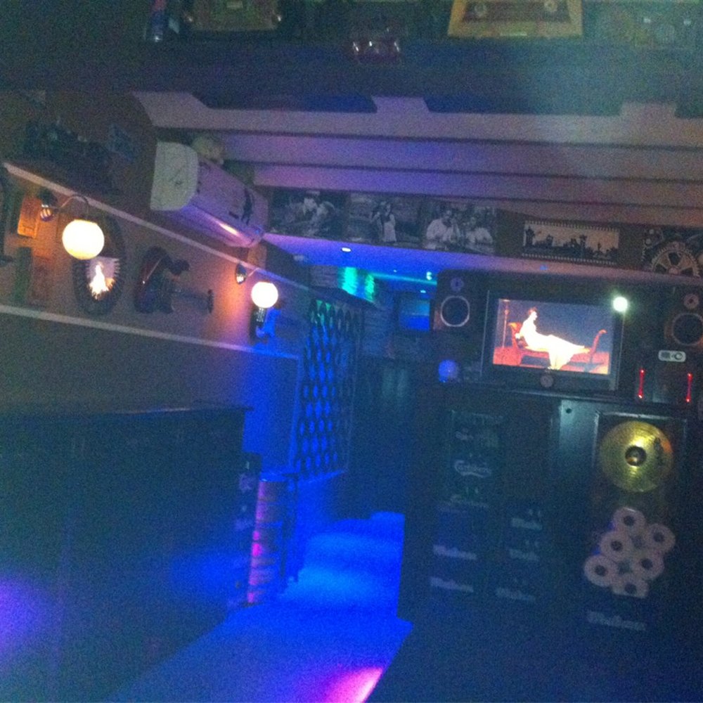 TOP 10 BEST Nightlife near C. Pilar 6, 06830 La Zarza, Spain - Updated 2026  - Yelp