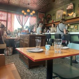 Interior - so charming