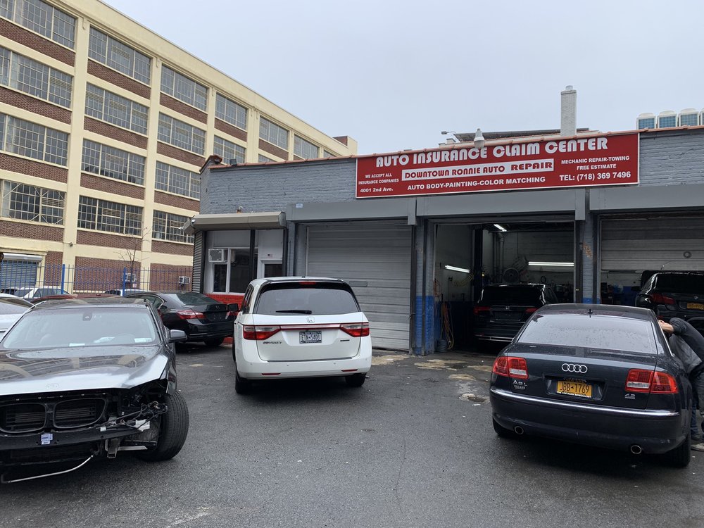 Downtown Ronnie Auto Collision, New York Roadtrippers