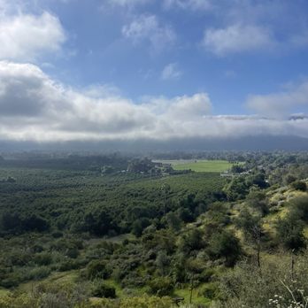 Shelf Road Trail - Hiking Near Me - Ojai, California