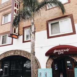 Breezeway Cafe