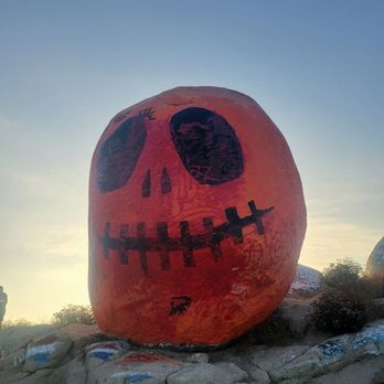 Pumpkin Rock Trail - Hiking Near Me - Norco, California