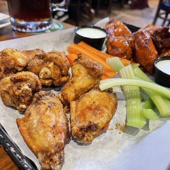 Jimmy E’s Bar + Grill - Lemon pepper wings - American Near Me - Signal Hill, California Jimmy E’s Bar + Grill - Lemon pepper wings - American Near Me - Signal Hill, California