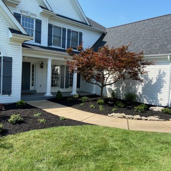 Bloom Lawn and Landscape - the front of a house - Landscaping Near Me - Ballwin, Missouri Bloom Lawn and Landscape - the front of a house - Landscaping Near Me - Ballwin, Missouri
