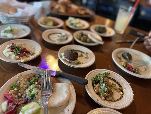 Hedary's Mediterranean Restaurant by null