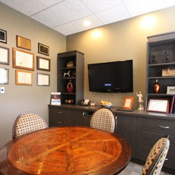 B & D Dental Excellence - A Dental365 Company - Consult Room