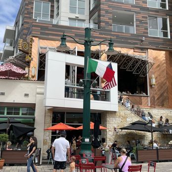 Piazza Della Famiglia - Shopping Centers Near Me - San Diego, California Piazza Della Famiglia - Shopping Centers Near Me - San Diego, California