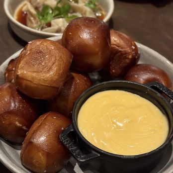 The Henry - Regular Menu: Pretzels & Provolone Fondue - New American Near Me - Los Angeles, California
