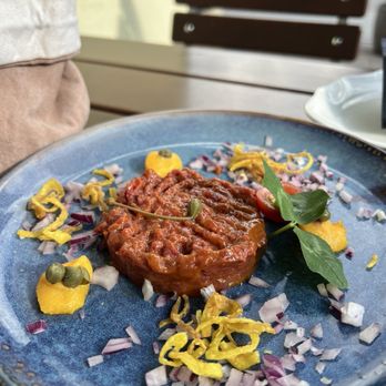 Restaurant Bellevue-Pinte - Tartare - Swiss Food Near Me - Grindelwald, BE Restaurant Bellevue-Pinte - Tartare - Swiss Food Near Me - Grindelwald, BE