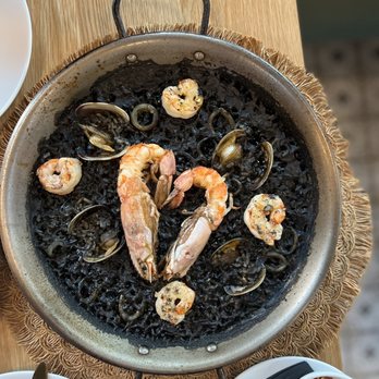 Dos Besos - Squid ink paella - Spanish Near Me - Pasadena, California