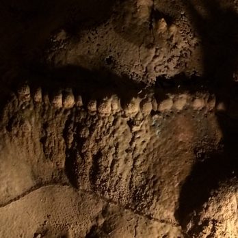 Lake Shasta Caverns - Landmarks & Historical Buildings Near Me - Lakehead, California