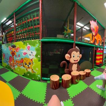 Jungle World Indoor Playground - Don't forget your socks, everyone has to wear them! Even parents! - Indoor Playcenter Near Me - St Augustine, Florida
