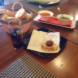 Taberna el Bocadito S.L.U. - Aperitivo de cortesía mientras nos traen la comida