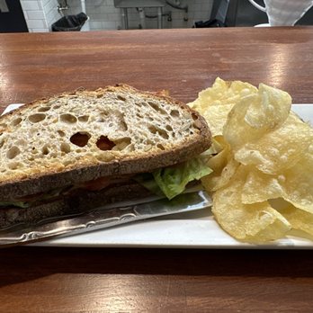 Porchlight Coffee - BLT with kettle chips - Coffee & Tea Near Me - Akron, Ohio
