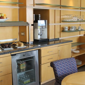 Mersin HiltonSA - executive lounge - Hotels Near Me - Mersin, 33