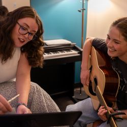 Riff Music School - Riff Music School Offers Songwriting Lessons