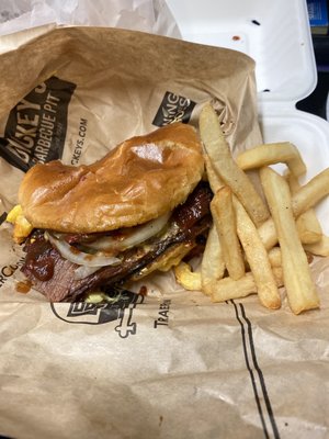 Dickey's Barbecue Pit by null