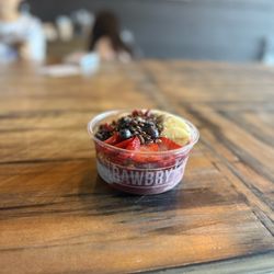 RAWBRY Juice Bar, Acai & Cafe - Raunchy Bowl medium