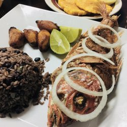 Havana Spice Restaurant - Whole fried snapper