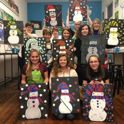 Sip & Dipity Paint Bar - Fun with family and friends!!