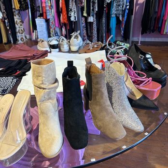 Plenty Boutique - Heels, booties - Women's Clothing Near Me - Marble Falls, Texas Plenty Boutique - Heels, booties - Women's Clothing Near Me - Marble Falls, Texas