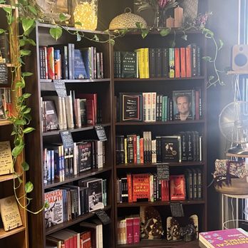 Wijaya House - Biographies and such - Bookstores Near Me - Tempe, Arizona Wijaya House - Biographies and such - Bookstores Near Me - Tempe, Arizona