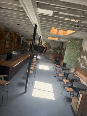 Bar Darling by null