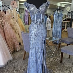 Bridal Amelia Alvillar