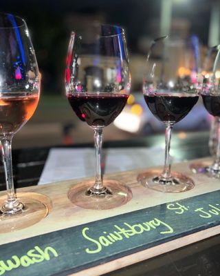 Wine & Wood by null