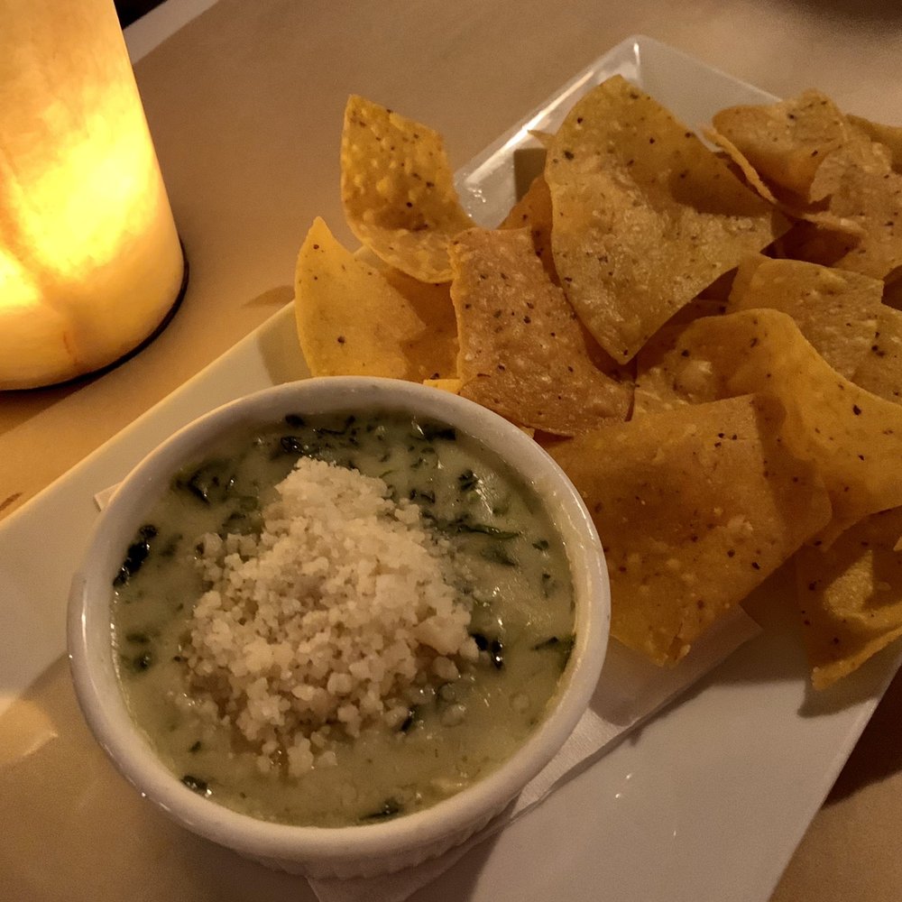 Cowfish - spinach artichoke dip - New American Near Me - Hampton Bays, New York