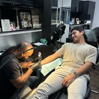 Blindside Tattoo & Piercing - Chillin in the chair - Tattoo Near Me - Austin, Texas