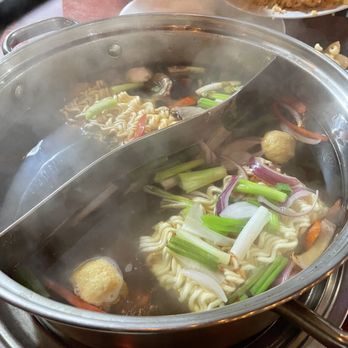 Eatzy Thai - Thai Near Me - Astoria, New York