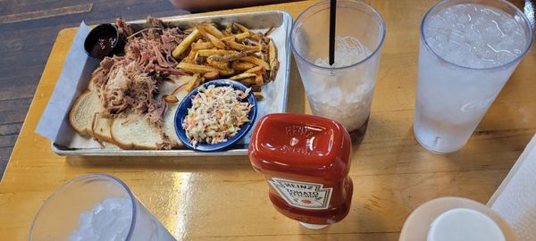 Martin's Bar-B-Que Joint by null