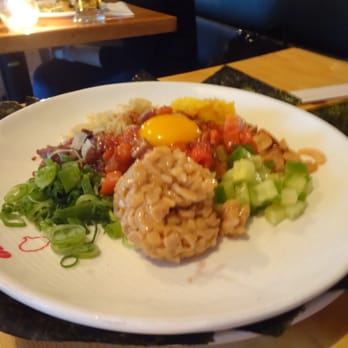 Guu with Otokomae - Salmon with seven friend: Izakaya-styled salmon guac - Japanese Near Me - Vancouver, British Columbia Guu with Otokomae - Salmon with seven friend: Izakaya-styled salmon guac - Japanese Near Me - Vancouver, British Columbia