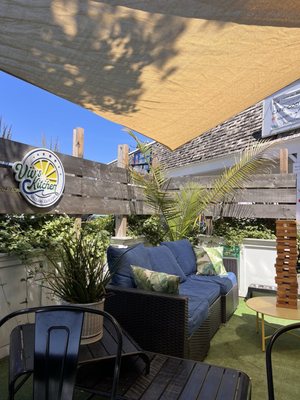 Viv's Kitchen & Juice Bar by null