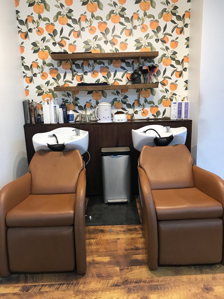 THE PARLOR DSM Updated October 2024 1208 42nd St, Des Moines, Iowa Hair Extensions Phone