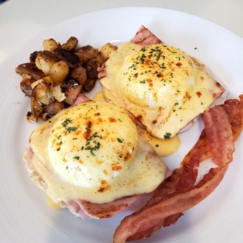 Beech Tree Inn - Benedict - Hotels Near Me - Newport, Rhode Island