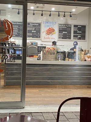 Mason's Famous Lobster Rolls by null