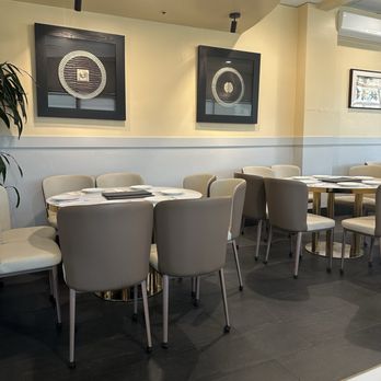 Vege Valley - table and seating area - Vegetarian Near Me - San Gabriel, California Vege Valley - table and seating area - Vegetarian Near Me - San Gabriel, California
