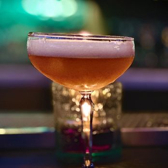 The Raven Room - Great whiskey sour. - Cocktail Bars Near Me - Whistler, British Columbia