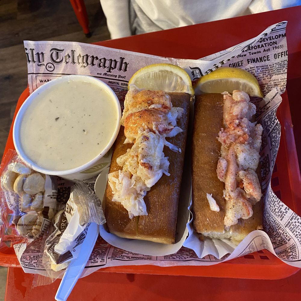 Lobster and Crab Roll with Clam Cowder Lobster and Crab Roll with Clam Cowder