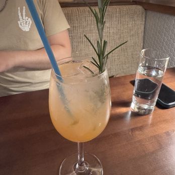Friedman's - Elderflower Spritz - New American Near Me - New York, New York