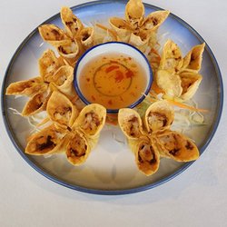 Bamboo Bistro - Crab delight, their version of crab Rangoon.