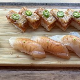 Spicy Tuna Oshi