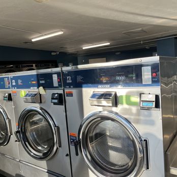 Suds - Mega washers - Laundromat Near Me - Phoenix, Arizona