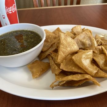 Momentos Cafe - Chips and salsa - Mexican Near Me - La Mesa, California Momentos Cafe - Chips and salsa - Mexican Near Me - La Mesa, California