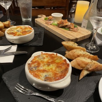 Mezzo Bistro & Bar - Escargo X 2! - Italian Near Me - Honolulu, Hawaii Mezzo Bistro & Bar - Escargo X 2! - Italian Near Me - Honolulu, Hawaii