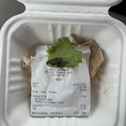 Jason's Deli - Dirt/mud on my lettuce